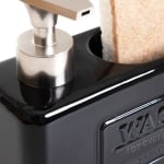 Комплект дозатор за течен сапун с гъба за почистване JASAI, черен цвят, HOMLA Полша