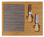 Бамбукова дъска с 2 ножа за сирена, 30 x 25 x 1.8 см