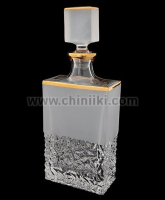 Nicolette Gold Matt кристална гарафа за уиски 1000 мл, Bohemia Crystal