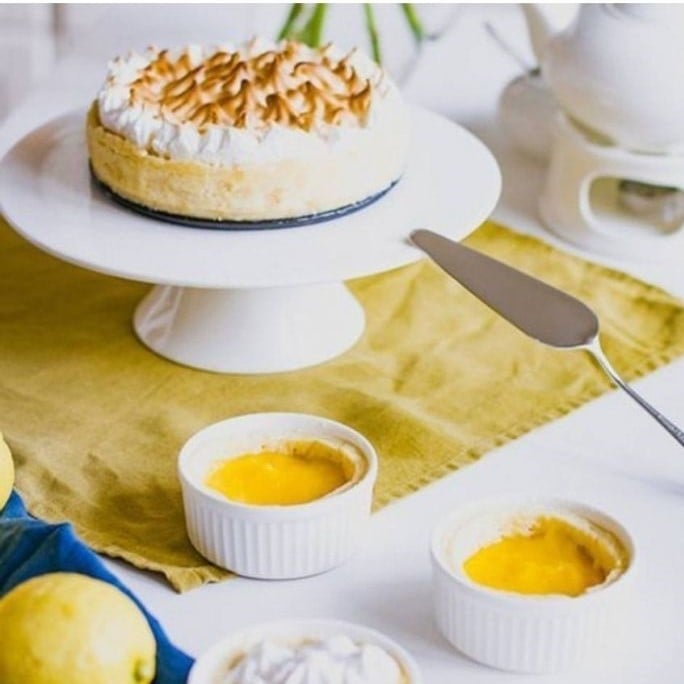 Подноси за торта и съхранение