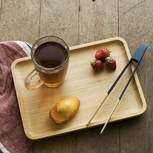 Подноси и табли за сервиране