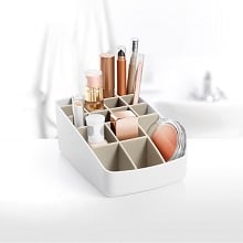 ОРГАНАЙЗЕРИ ЗА БИЖУТА И ГРИМОВЕ