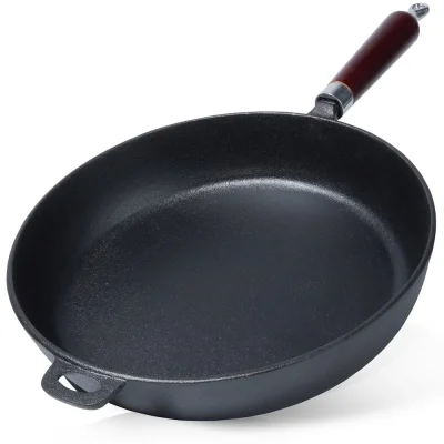 Чугунен тиган 24 см с дървена дръжка, VL Полша