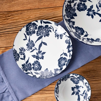 Порцеланова чиния 27 см NAVIA BLUE FLOWER, сини цветя , HOMLA Полша