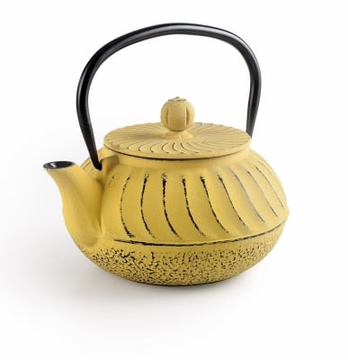 Чугунен чайник с филтър 700 мл Luang, жълт цвят, IBILI Испания