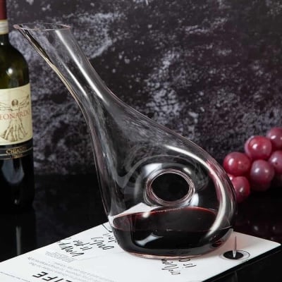 Стъклен декантер за вино с дръжка 980 мл