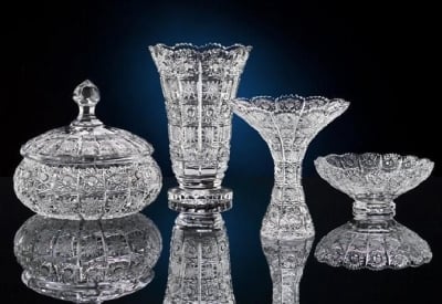 Разлика между стъкло и кристално стъкло