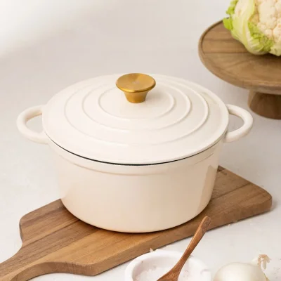 Чугунена емайлирана тенджера с капак 4 литра ANDREAS - цвят крем, HOMLA Полша