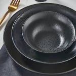 Порцеланова чиния с борд 25 см Orlando, цвят черен мат с декор, Gural Турция