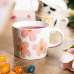 Керамична чаша за чай 300 мл с розови цветя GRADAS, HOMLA Полша