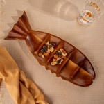 плато за ядки с форма на риба