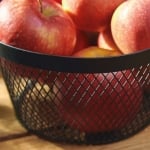 Метална фруктиера / кошница за плодове 23 x 21 см FORRES, черен цвят, HOMLA Полша