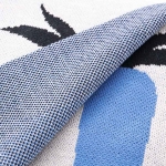 Одеяло 140 х 190 см - светлосив цвят със сини моркови - Fw23, United Colors of Benetton