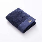 Тъмносиня кърпа за баня 50 х 90 см United Colors of Benetton