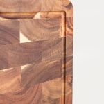 красива масивна акациева дъска