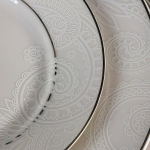 Керамичен сервиз за хранене 33 части - Класика в бяло