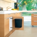 Кош за смет за вграждане 10 литра Built-In - Black, Brabantia