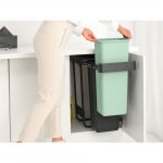 Кош за смет за разделно събиране 2 x 30 литра Sort&Go, Dark Grey & Jade Green, Brabantia Холандия