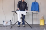 Маса за гладене D 135 x 45 см с топлоустойчива зона за ютия, Denim Grey, Brabantia Холандия