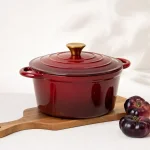 чугунена тенджера с капак бордо