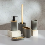 кт за баня с бамбук в сив цвят