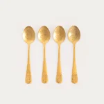 златисти гравирани лъжички за чай и десерт