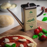 Cilio метална каничка за олио и зехтин