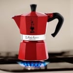 Кафеварка за 3 кафета Moka Express Color, червен цвят, Bialetti Италия