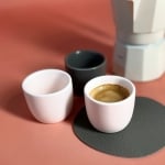 Комплект от 2 броя порцеланови чаши за еспресо кафе Bob, бежов цвят, KELA Германия