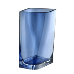 синя стъклена ваза за цветя