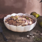 Керамична форма MADELEINE ROUND DISH, цвят екрю, EMILE HENRY Франция