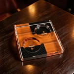 Стъклен пепелник за пури с 2 канала, 14.5 x 14.5 см - COHIBA - квадратен