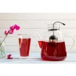 Кана за чай от боросиликано стъкло с цедка 1500 мл AMO, Vialli Design Полша