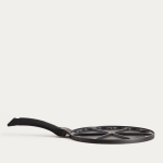 тиган за палачинки с форма на сърце