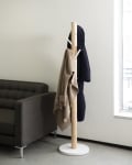 Свободностояща закачалка за дрехи FLAPPER, цвят бял / натурален, UMBRA Канада