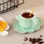 порцеланова чаша за кафе или чай в зелен цвят