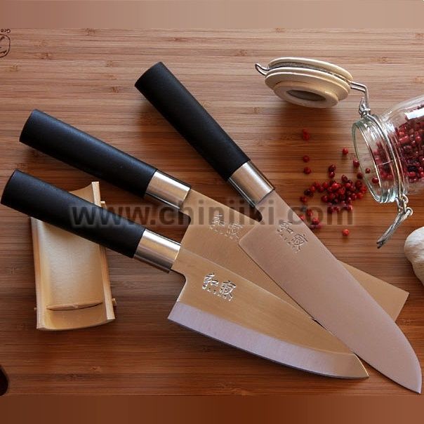 Кухненски нож SANTOKU 16.5 см, Wasabi 6716S, KAI Япония