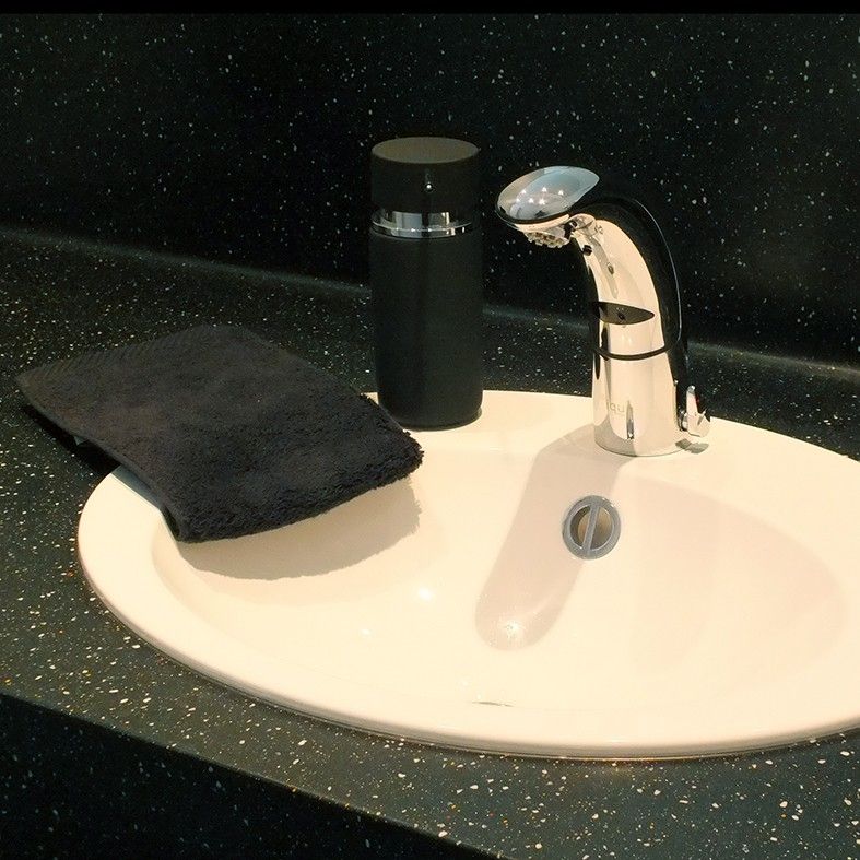 Диспенсър за сапун 300 мл PER, черен цвят, KELA Германия