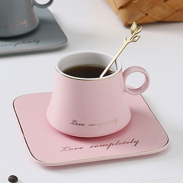 Порцеланова чаша с чинийка и лъжичка за кафе и чай 160 мл, PINK LOVE COMPLETELY